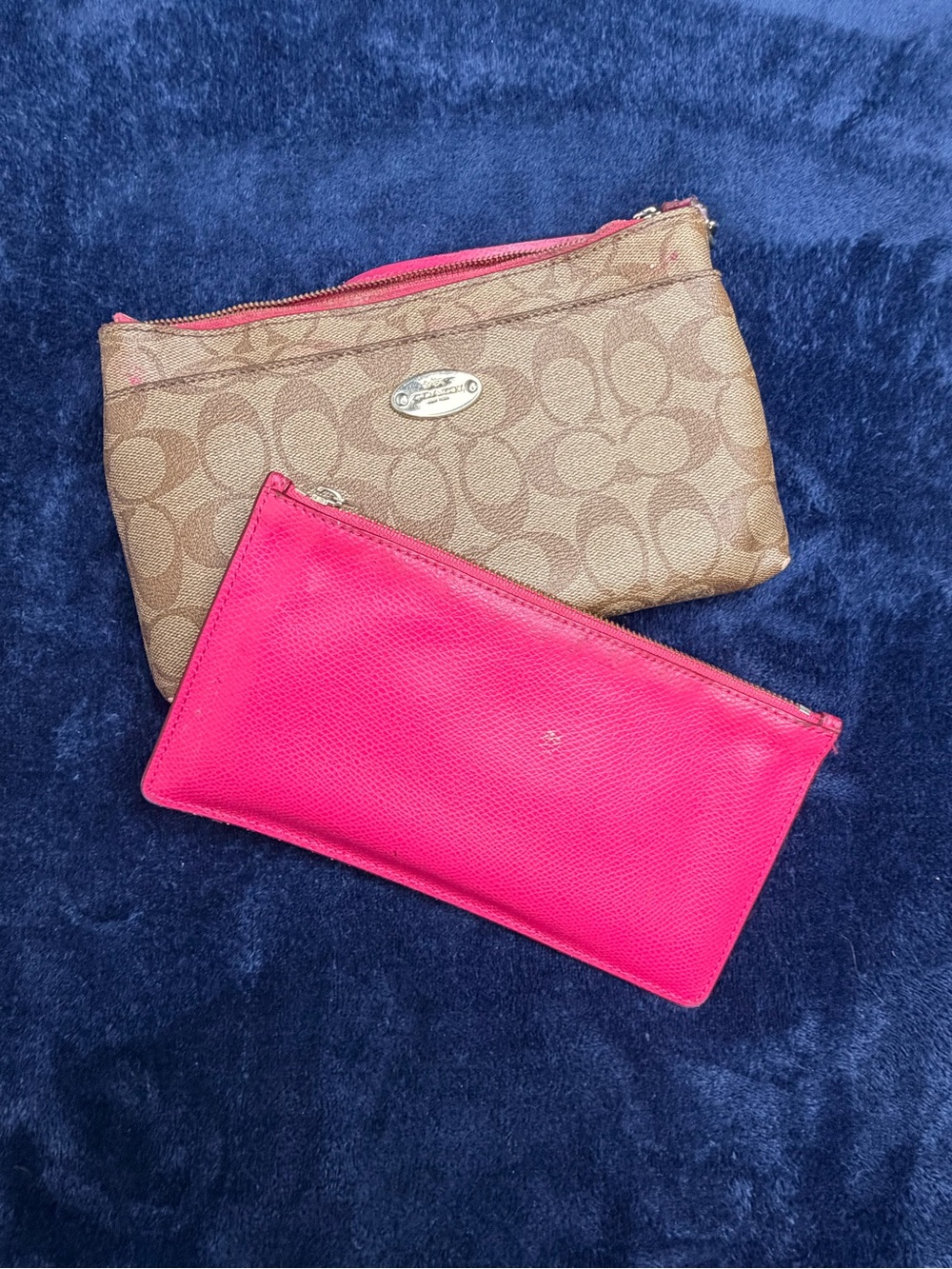Coach Brown Signature Canvas Wristlet with Pink Trim - Picture 3 of 8